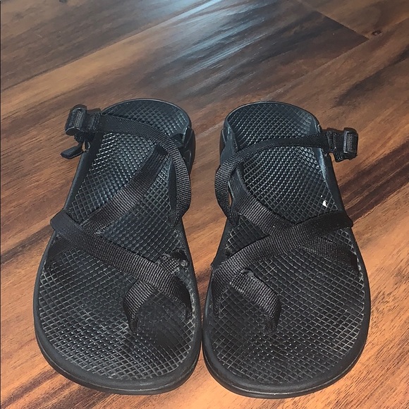 strapless flip flops